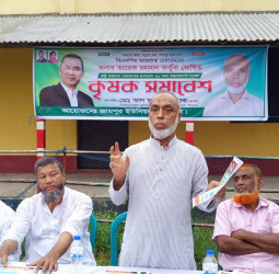 কৃষক খাদ্যশস্য উৎপাদন করে এ দেশের মানুষকে বাঁচিয়ে রেখেছেন- মুজাহিদ মল্লিক