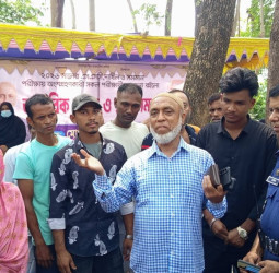 সোনারগাঁয়ে পরীক্ষার্থীদের অভিভাবকদের সাথে মতবিনিময়ে - আল মুজাহিদ মল্লিক